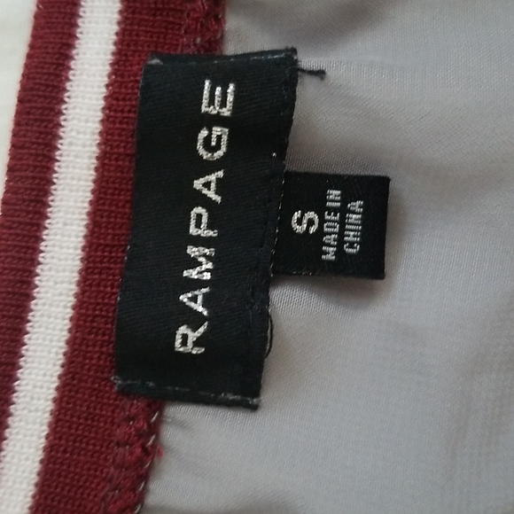 Rampage CHIC Print Tank Top - Picture 9 of 10